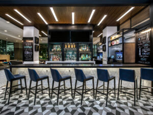 6-bar-and-lounge
